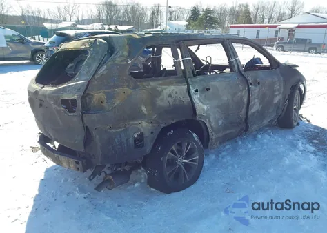 2016 Toyota Highlander Xle V6 z USA, uszkodzony, nr VIN 5TDJKRFH8GS232336